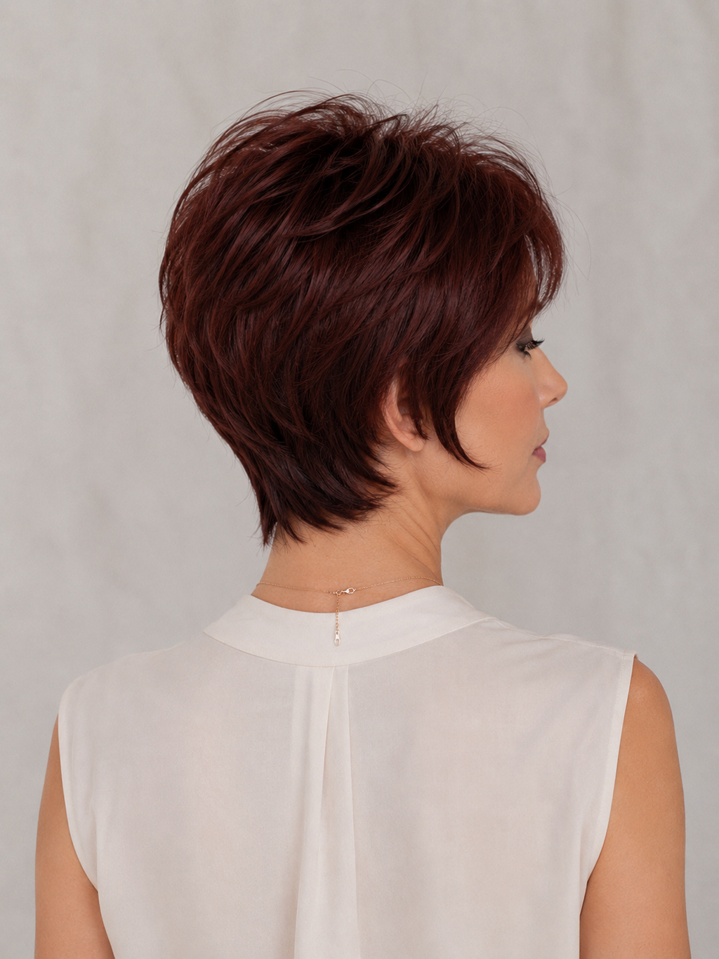 Peluca Corta Estilo Pixie Color Caoba Oscuro